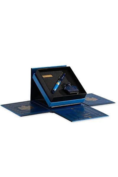 Pelikan Her Majesty Margareta Royal Limited Edition Pen, gold nib and accessories