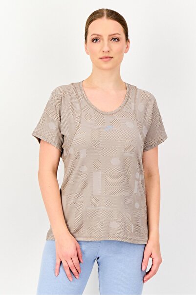 Nike تي شيرت نسائي للجري بأكمام قصيرة من Dri Fit، لون بني رمادي