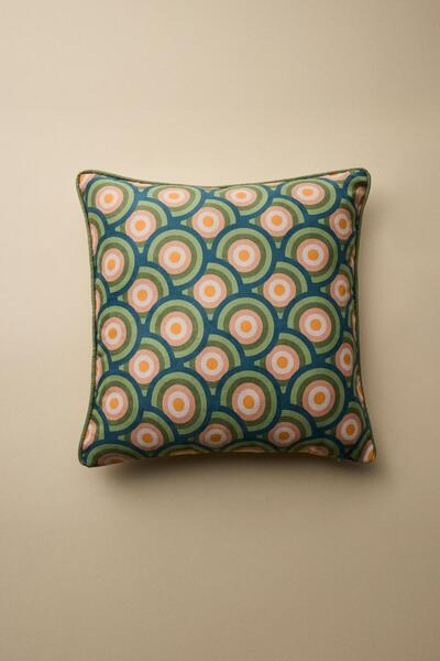 Vanilla Home Retroloop Patterned Piped Detail Throw Pillow Cover