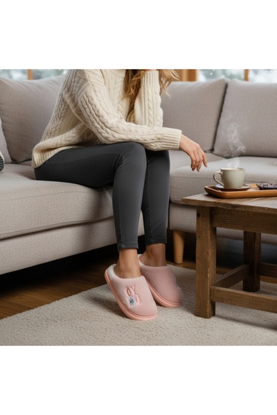 OEM Fluffy, warm and relaxing slippers for women, L707