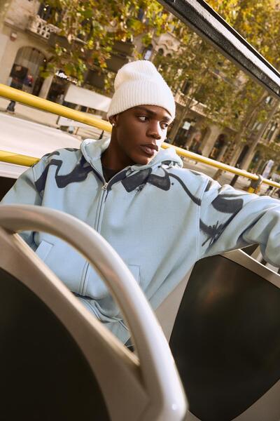 Bershka Baskılı kapüşonlu fermuarlı sweatshirt