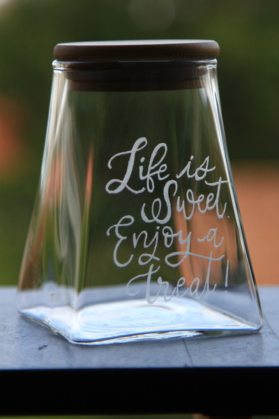 Astrid Deco Glass jar with bamboo lid, for sweets, engraved with a message