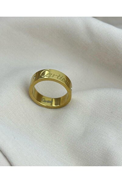 burjalmodah A luxurious ring with a classic look