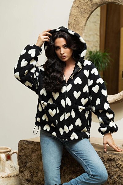 Serica Moda Огромно плюшено палто с качулка и черно сърце