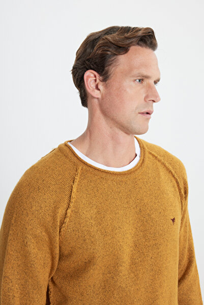 AC&Co / Altınyıldız Classics Mustard Standard Fit Regular Cut Crew Neck Fleece-Lined Soft Textured Knitwear Sweater