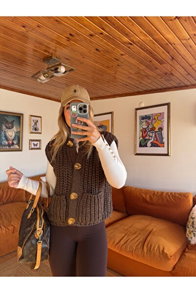 Butik KAHVE GOLD DÜĞME DETAYLI KALIN YELEK