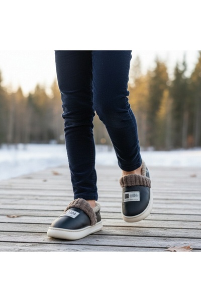 OEM Fluffy and warm slippers for children, indoors or short trips outside, C105