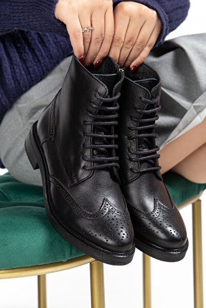 Süperland Women's Genuine Leather Brogue Model Black Color Side Zipper Boots