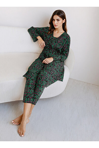 FAV طقم بيجامة مكون من بلوزة بدون أكمام وبيجامة