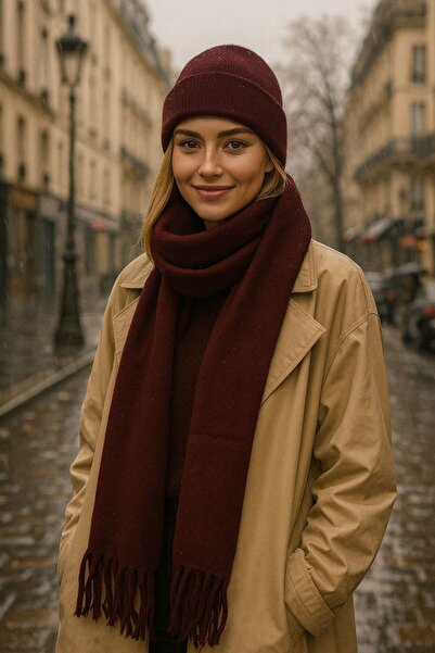 BALIENTE Burgundy Boucle and Acrylic Tassel Scarf Beanie Set of 2