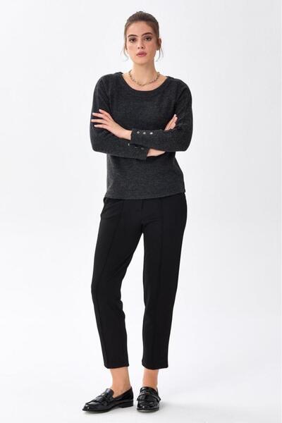 İKİLER Yuvarlak Yaka Kolları Çıtçıtlı Triko Bluz 256-1705