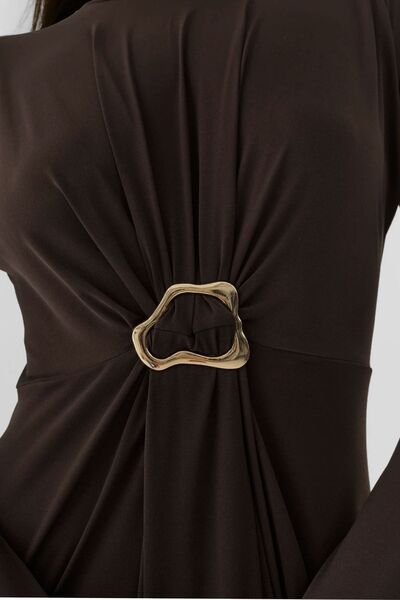 Hiccup Sandy Stretch Sandy Dress with Accessory Detail