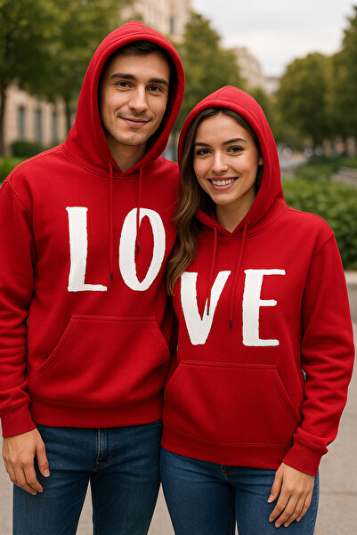 Trendy Sun بغطاء رأس سترة نسائية. طباعة كبيرة للكلمة "و" على الجهة الأمامية ت...