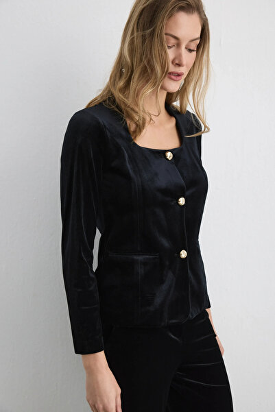 Gusto Buttoned Velvet Jacket - Black
