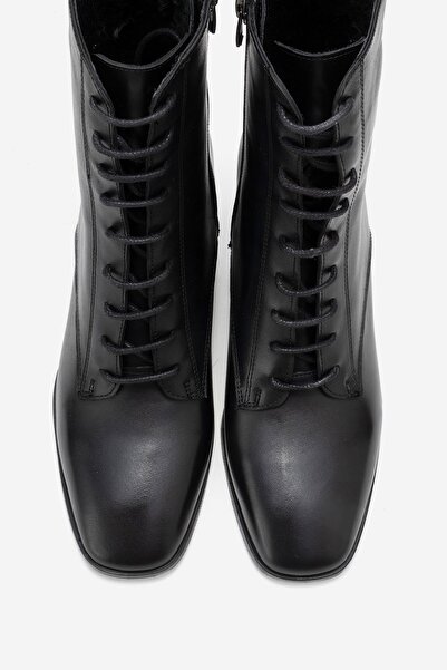 LuviShoes Γυναικείες μπότες με τακούνι SUDY από γνήσιο δέρμα με κορδόνια