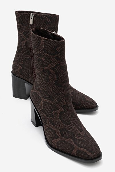 LuviShoes Γυναικείες μπότες με χοντρό τακούνι CHARA με καφέ σχέδιο