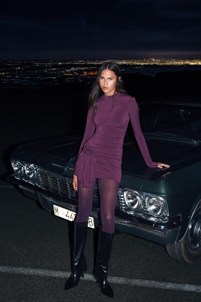 Bershka Çiçekli büzgülü kuşak kemerli mini elbise