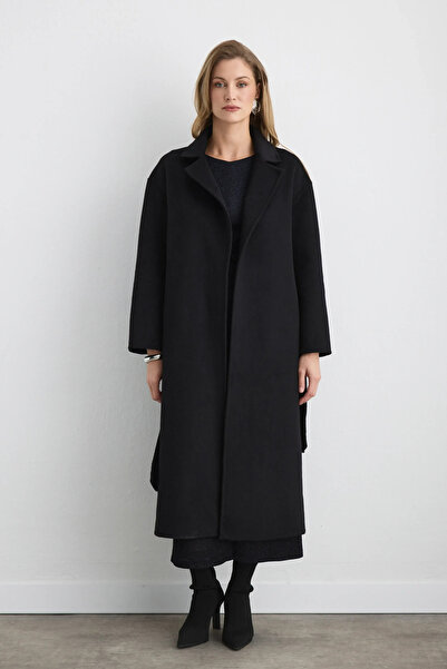 Gusto Unlined Classic Wool Coat - Black