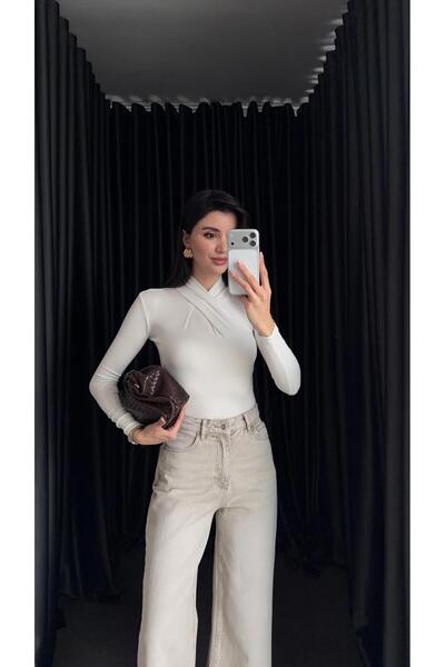 HAZELANNA White Blouse with Collar Detail