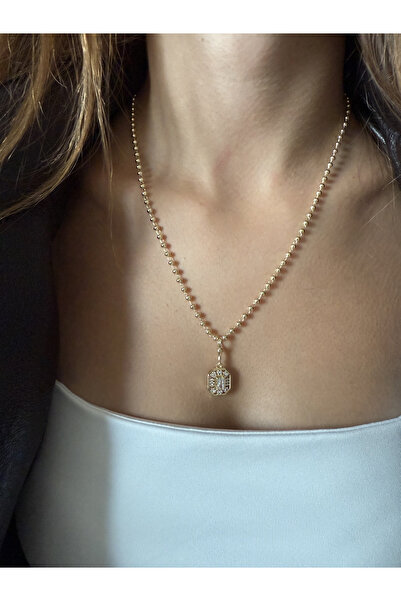 Nish atelier Helen Kolye