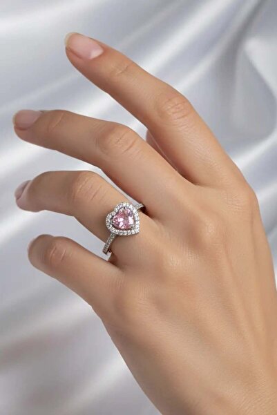 Clariss Pirinç Gümüş Renk Pembe Zirkon Taş Kalp Charm Model Kadın Yüzük