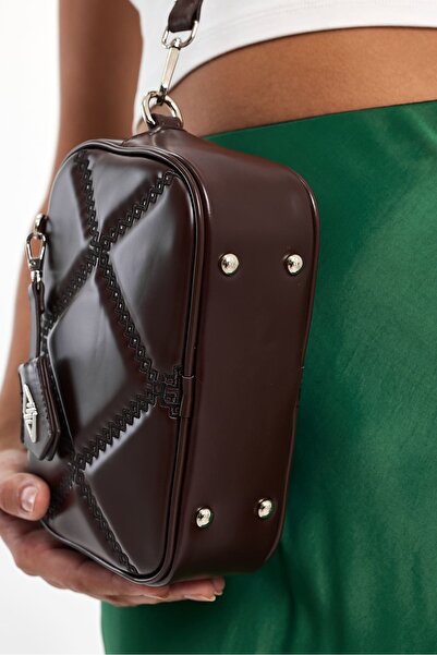 Hüvendo Small Size Embroidery Detailed Crossbody Cross Strap Women's Shoulder Bag Brown