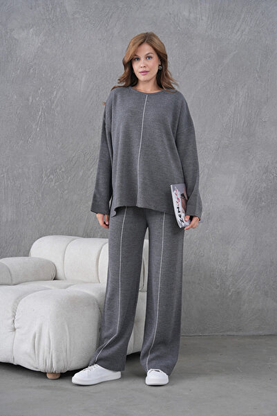 Park Karon Women's Crew Neck Slit Oversized Sweater Pants Two-Piece Knitwear Set