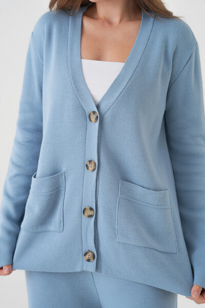 Park Karon Women's V-Neck Pocket Detail Button Closure Oversized Jacket Pants Two-Piece Knitwear Set