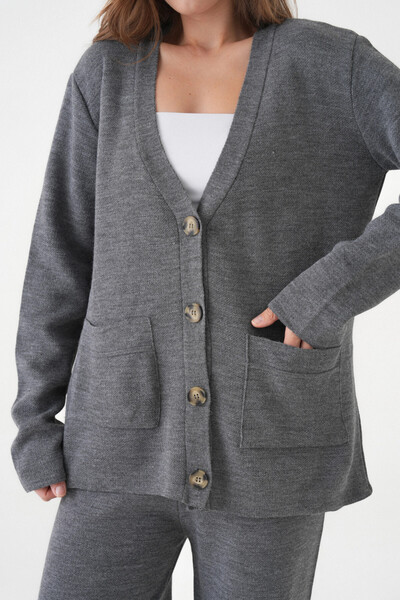 Park Karon Women's V-Neck Pocket Detail Button Closure Oversized Jacket Pants Two-Piece Knitwear Set