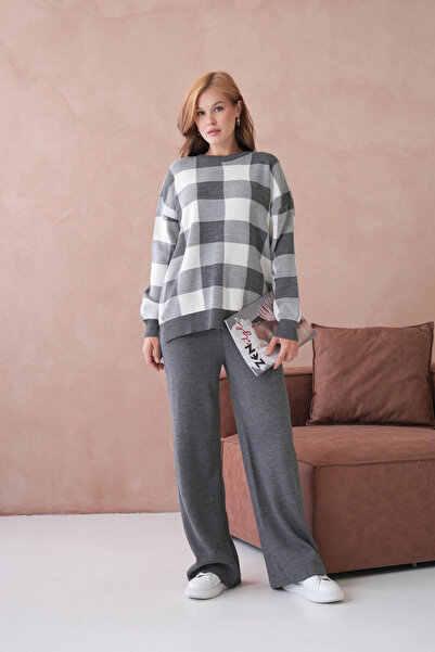 Park Karon Women's Crew Neck Patterned Slit Casual Sweater Pants Two-Piece Knitwear Set
