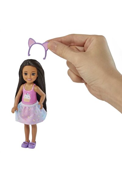 Barbie Set de joaca Barbie, Chelsea cu pisicuta si accesorii, 15 cm, 3 ani+