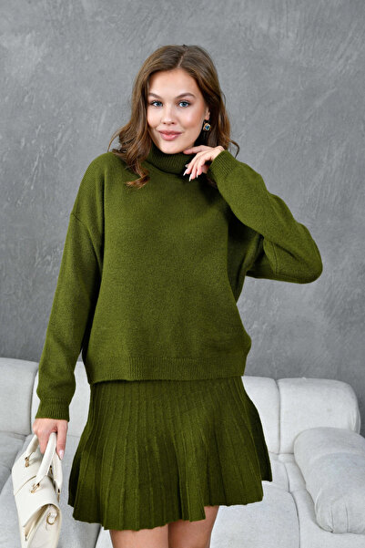 Park Karon Women's Turtleneck Knit Detail Sweater Skirt Two-Piece Knitwear Set