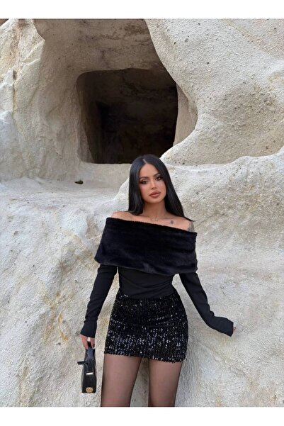 aytenli Winter Fur Madonna Collar Side Gathered Back Lace-Up Detail Crepe Crop Blouse