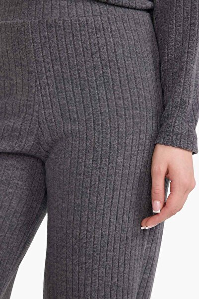 DeFacto Straight Fit Straight Leg Thessaloniki Fabric Trousers E9910Ax25Wn