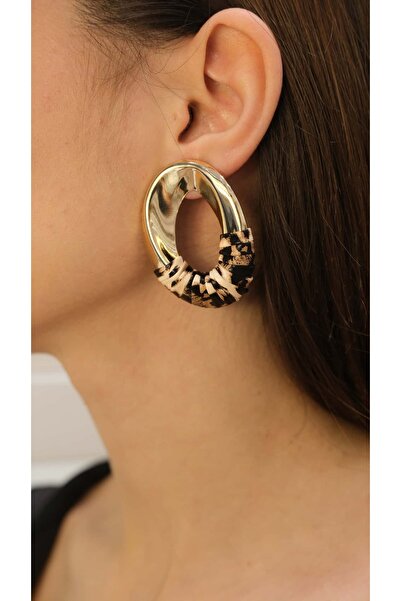 Jerie أقراط ذهبية بيضاوية الشكل ذات تفاصيل ملونة