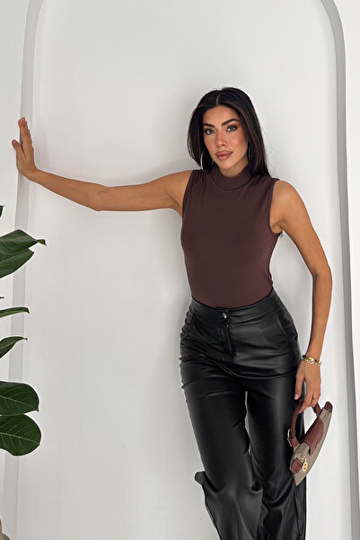 Noa Noa Women's Sleeveless High Neck Basic Bodysuit – Sleek Core