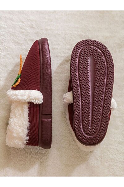 LC Waikiki LCW STEPS Yılbaşı Temalı Pelüş Kadın Ev Botu