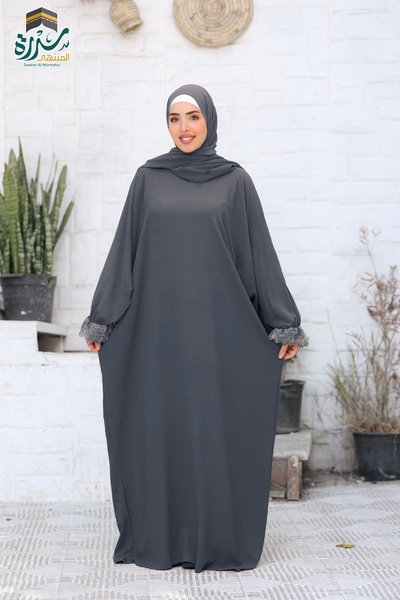 SIDRAALMONTAHA Yosra style abaya with a separate headscarf