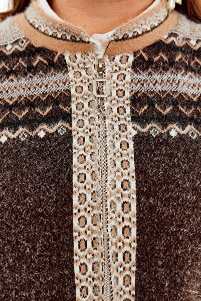 Laden Knitwear Women's Plus Size Bearded Poncho Bat Sleeve Winter Woolen Very Thick Oversized Mom Cardigan