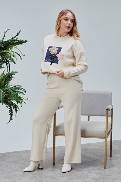 Jinx Wear Fashion Jeans Applique Pearl Detail 2 Piece Acrylic Women's Knitwear Set