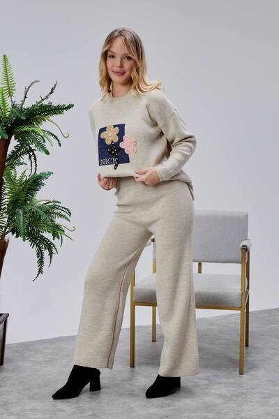 Jinx Wear Fashion Jeans Applique Pearl Detail 2 Piece Acrylic Women's Knitwear Set