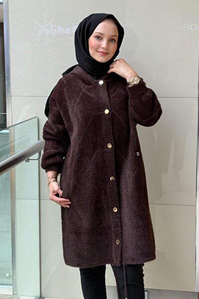 Ghisa Zigzag Patterned Angora Coat with Hooded Snaps