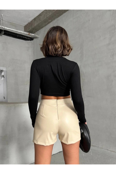 ZENGEZUR MALL Drnds Buckled Leather Shorts H24444 Cream (04659) (Size: S)