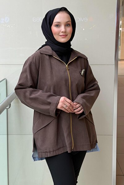 Ghisa Hooded Lining Striped Brooch Jacket