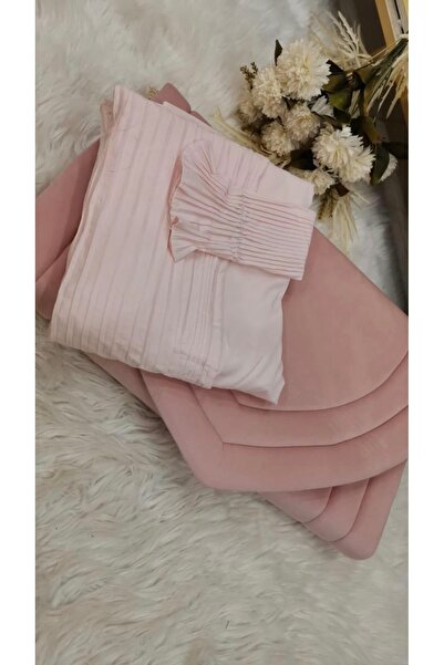 STAYILK DRESSES A sophisticated women's prayer set consisting of a comfortabl...