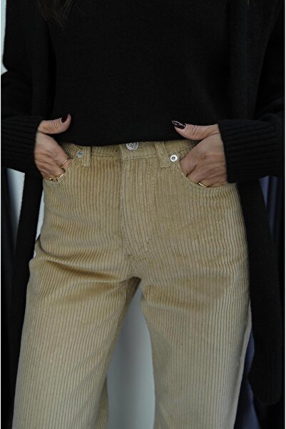 Havoş Beige Velvet Straight Pants