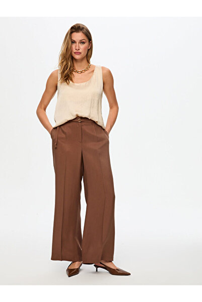 Faik Sönmez Beli Kemer Detaylı Wide Leg Fit Tenselli Pantolon W26PNT028