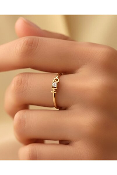 İNDİGO TAKI Işıklı Kutuda Minik Tek Taş Harfli Altın Kaplama Gümüş Yüzük