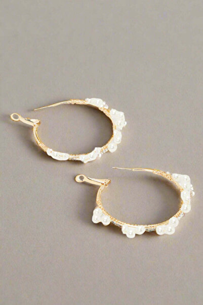 REDTAG أقراط نسائية مزينة بالذهب