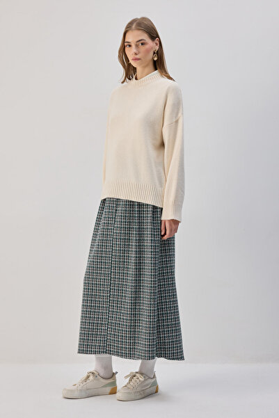 Touché Privé Tweed Pleated Skirt